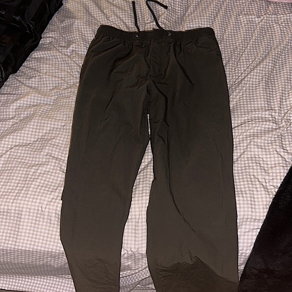 Djerf avenue. Re-poshed recently because sold out on website, too big for me:( - Picture 5 of 5